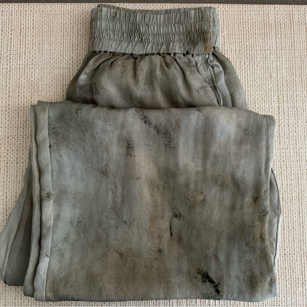 Wilfred Aries Pant in Icy Sage Frost - worn by Kourtney Kardashian